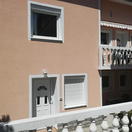 Apartment Mara Ankaran Exterior photo