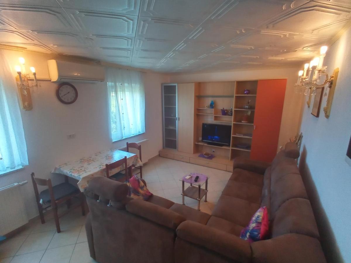 Mara Apartment Ankaran