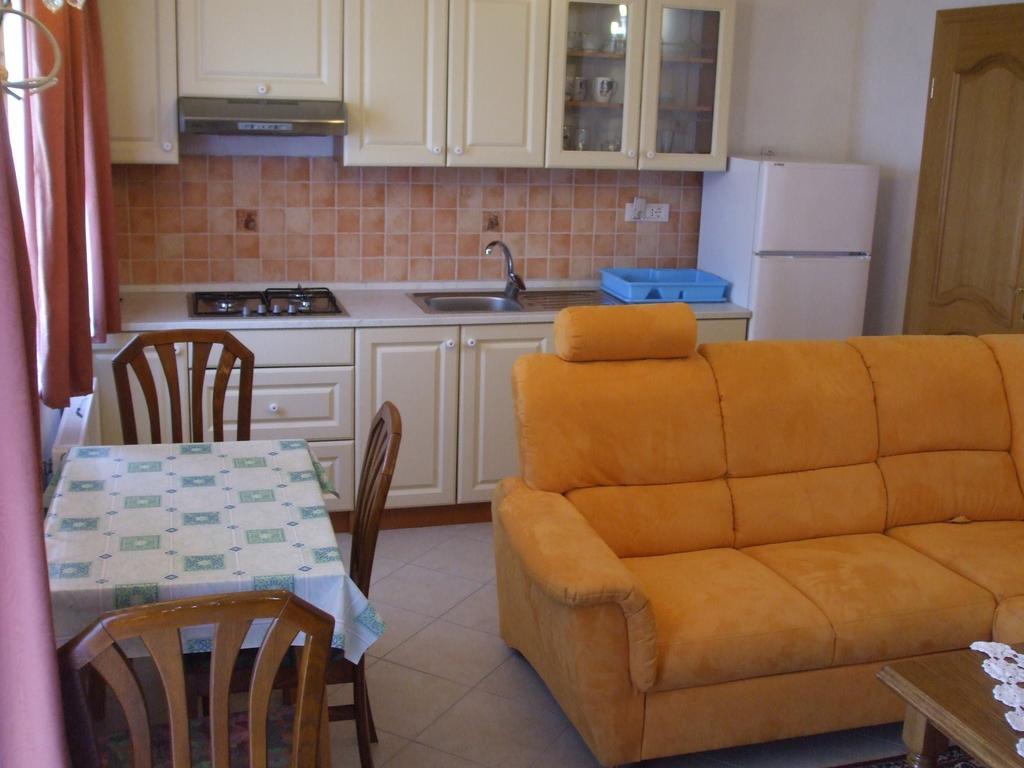 Mara Apartment *